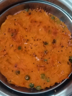 ટોમેટો રવા વેજીટેબલ હાંડવો (Tomato Rava Vegetable Handvo Recipe In Gujarati) રેસીપી મુખ્ય ફોટો