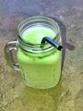 Limonada con menta y jengibre