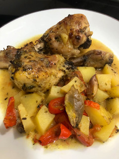 Una foto de Jamoncitos de pollo a la naranja en horno