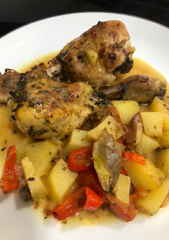 Una foto de Jamoncitos de pollo a la naranja en horno