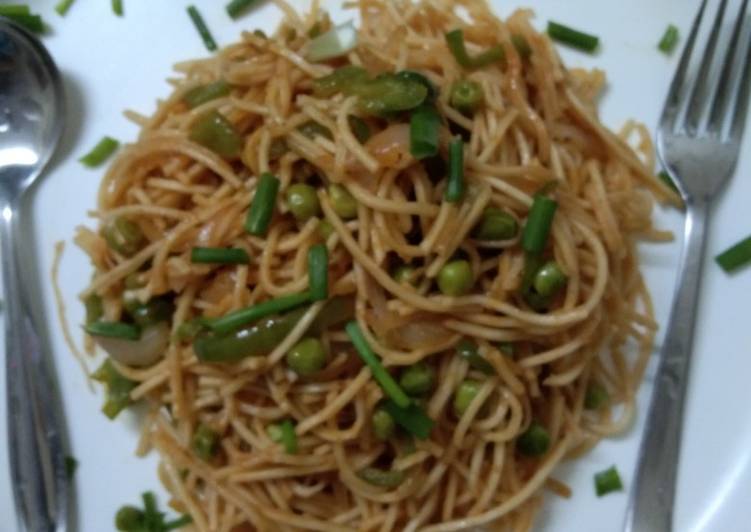 Recipe of Quick Hakka noodles