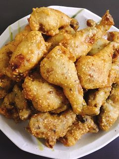 Hình của món Ếch tẩm bột chiên.