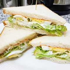 รูปของ Sandwich telur sehat simple