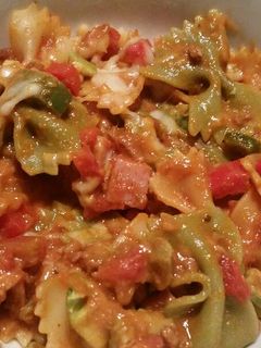 A picture of Baked Farfalle w/ Ham & Meat Sauce.