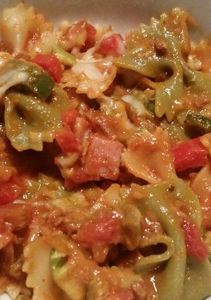 A picture of Baked Farfalle w/ Ham & Meat Sauce.
