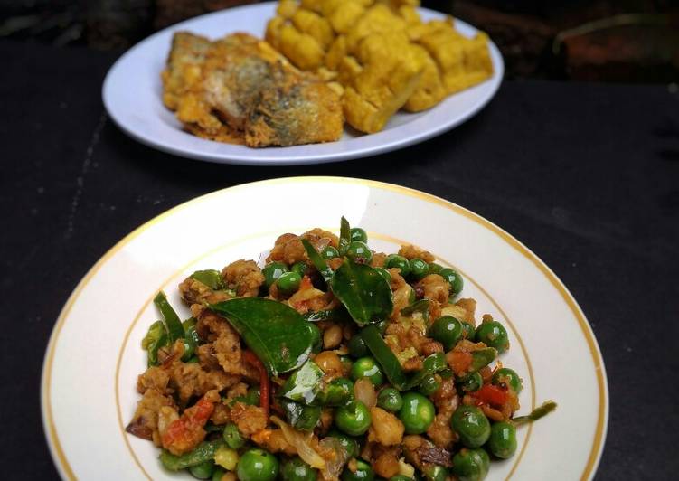 Langkah Mudah untuk Memasak Oseng Oncom Leunca Daun Jeruk, Sempurna