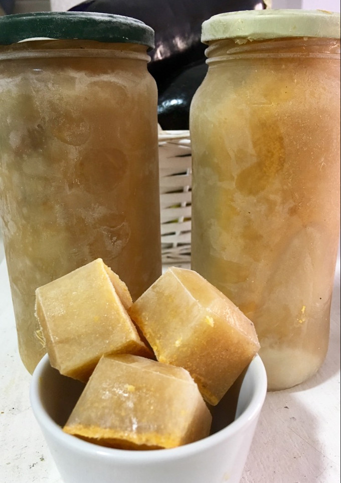 Una foto de Caldo de jamón y hortalizas + cubitos #fondo de cocina