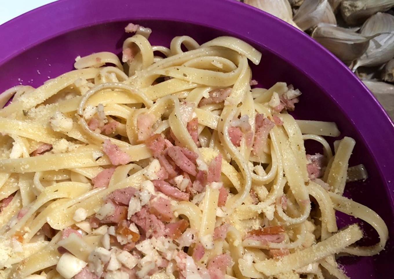 Bacon Fettuccine a la Aglio e Olio