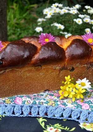 Una foto de Pan brioche de calabaza, especias y pasas de uva🤓
