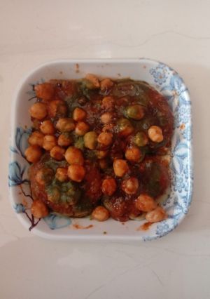 A picture of Chole Tikki Chat.