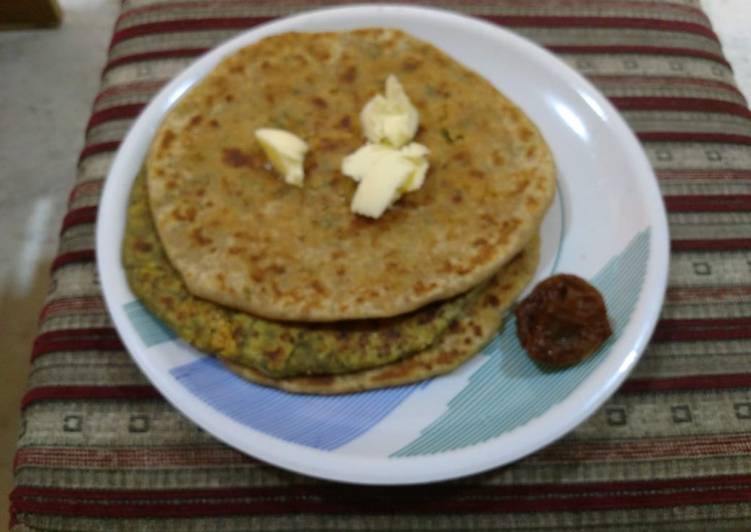 Steps to Make Favorite Pyaz parantha