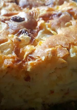 Una foto de Torta de cebolla y queso fácil