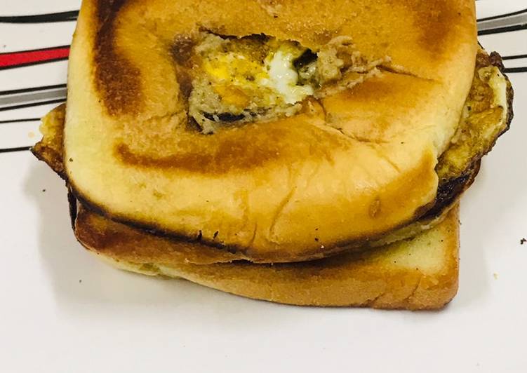 Egg toast sandwich for breakfast