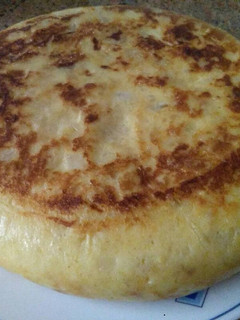 Una foto de Tortilla de patatas y cebolla