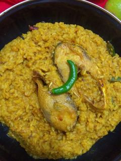 ইলিশ খিচুড়ি (ilish khichuri recipe in Bengali) রেসিপির প্রধান ছবি