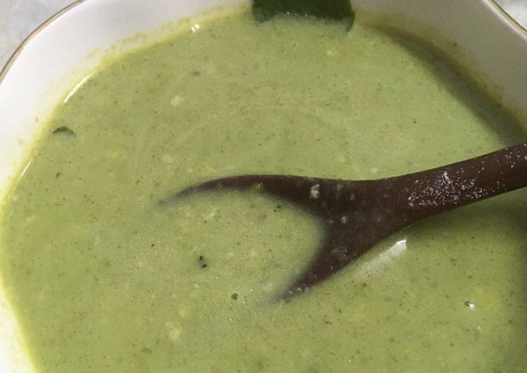 Recipe of Homemade Broccoli Almond Soup