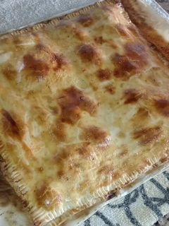 Una foto de 2 Empanadas de atún y pisto