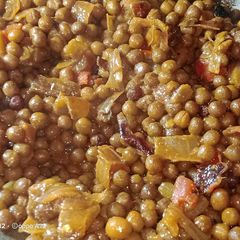A picture of Hare matki green bean dry sabji.