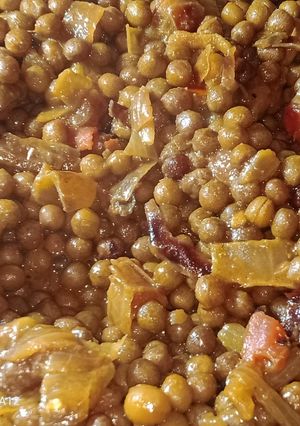 A picture of Hare matki green bean dry sabji.