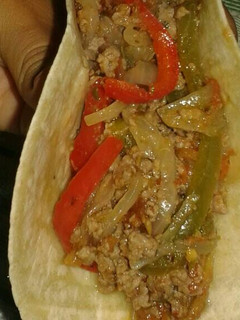 Una foto de Tacos de carne picada, con las tapas de rapiditas