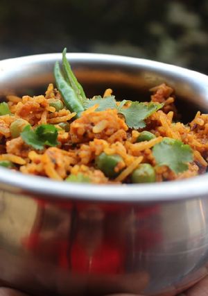A picture of Matar Pulao.