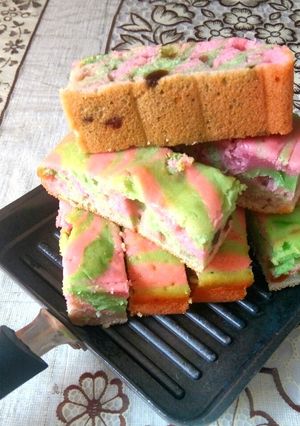 A picture of Eggless tricolour cake.