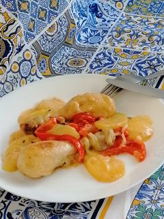 Una foto de Pollo con nata