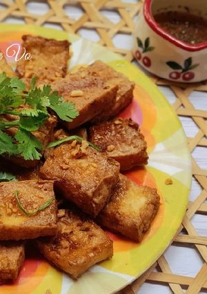 Hình của món Đậu hũ chiên mắm ruốc.