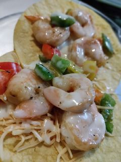 A picture of Shrimp Fajita Tacos.