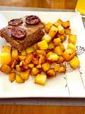 Pastel de carne y longaniza