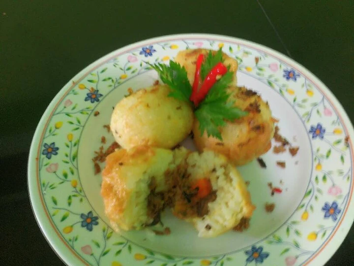 Cara Simple Membikin Resep  Oni~Go Tu Kantor🏃 (ONIgiri TUna GOreng) yang Menggugah Selera, Lezat