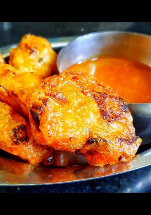 A picture of Urad dal bonda.