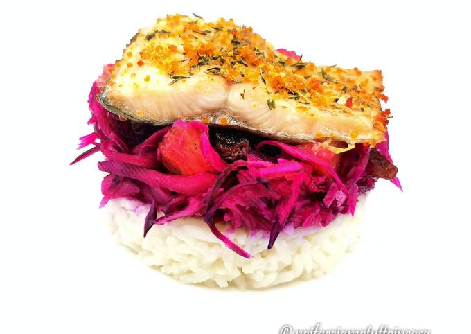 Modo semplice a Preparare Premiato Filetto Di Trota Con Bottarga Home Made E Cavolo Viola