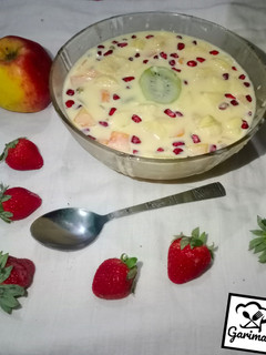 फ्रूट कस्टर्ड (Fruit custard recipe in hindi) रेसिपी मुख्य फोटो