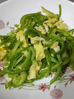 青椒炒蛋(簡單料理) 的食譜成品照片