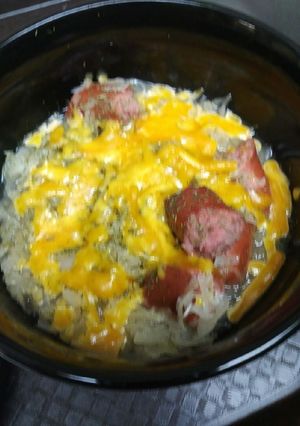 A picture of Weenees and Sauerkraut.