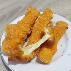 A picture of Mozarella stick.