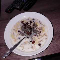 A picture of Breakfast : Oatmeal.