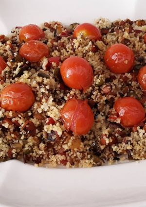 Una foto de Cous cous con verduras