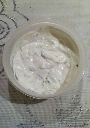 A picture of Tzatziki.
