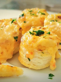 Una foto de Volován o "Vol au vent" de Merluza y Surimi