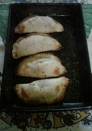Una foto de Empanadas caprése