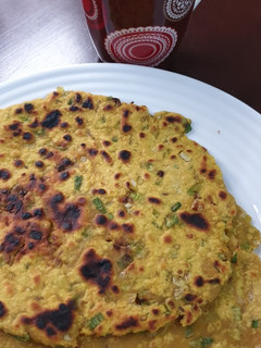 A picture of Green onion paratha.