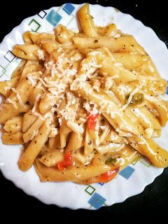 ক্রীমি হোয়াইট সস পাস্তা (creamy white sauce pasta recipe in Bengali) রেসিপির প্রধান ছবি