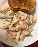 Penne pasta con camarones