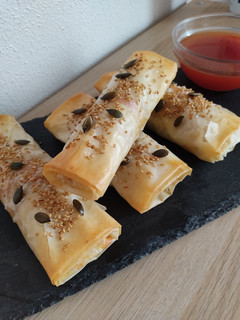 Una foto de Rollitos de pollo con verduras