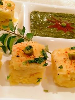 ઇન્સ્ટન્ટ નાયલોન ખમણ =INSTANT NAYLON KHAMAN in Gujarati ) રેસીપી મુખ્ય ફોટો