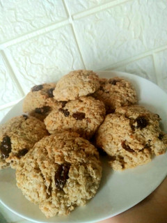 Una foto de Galletitas de avena con pasas de uva y coco
