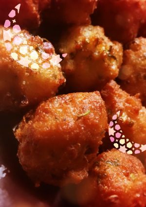 A picture of Sooji pakoda.