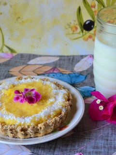 Una foto de Tarteleta de naranja y avena, sin horno💛